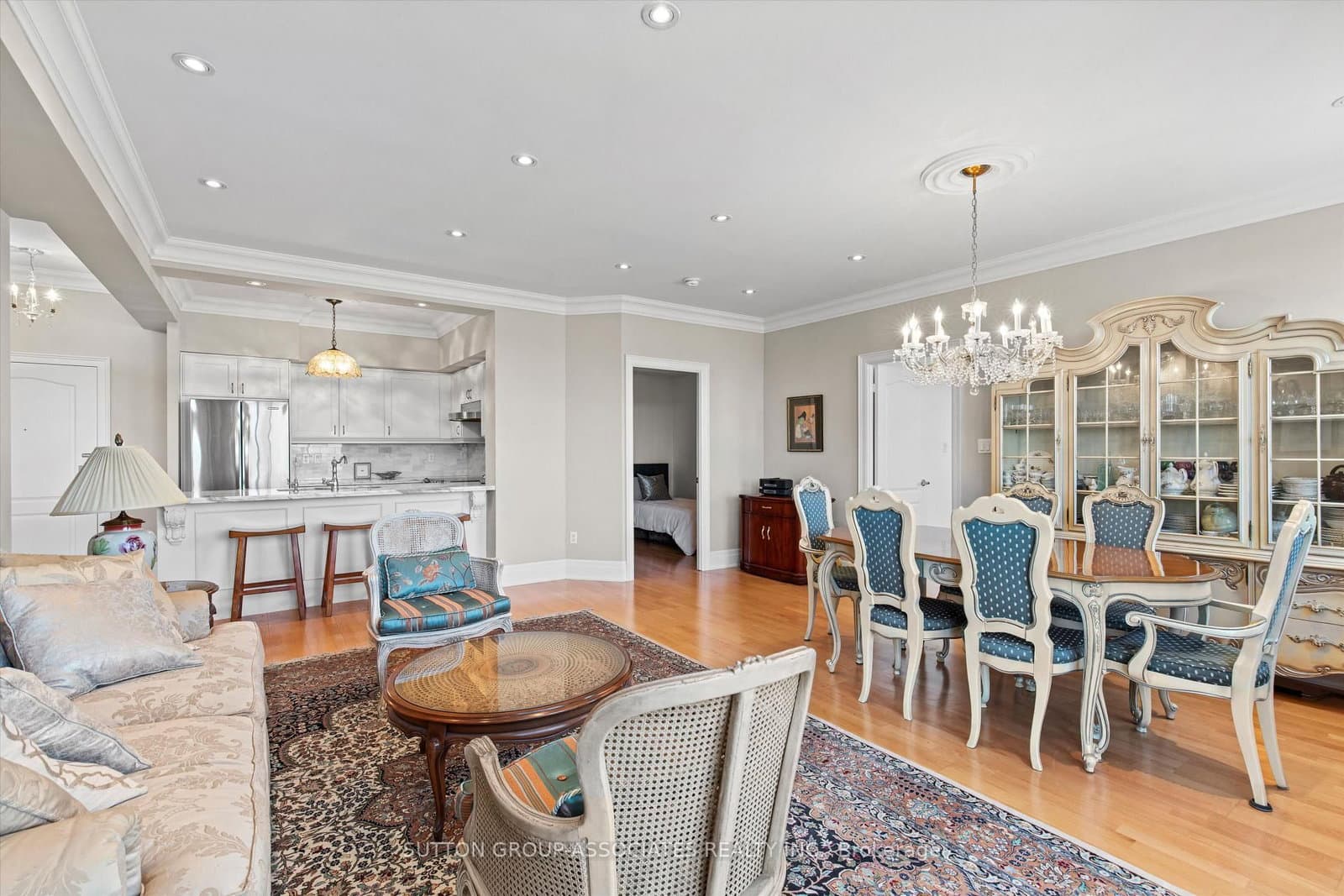 18 Wanless Avenue, Unit PH6 thumbnail 13