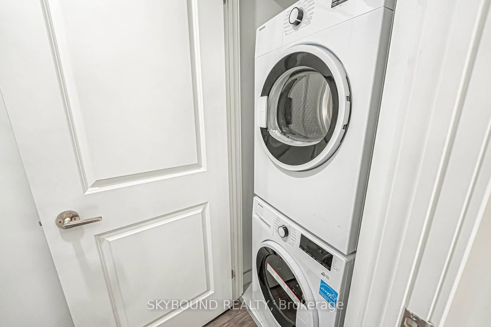 395 Bloor Street E, Unit 2901 thumbnail 21