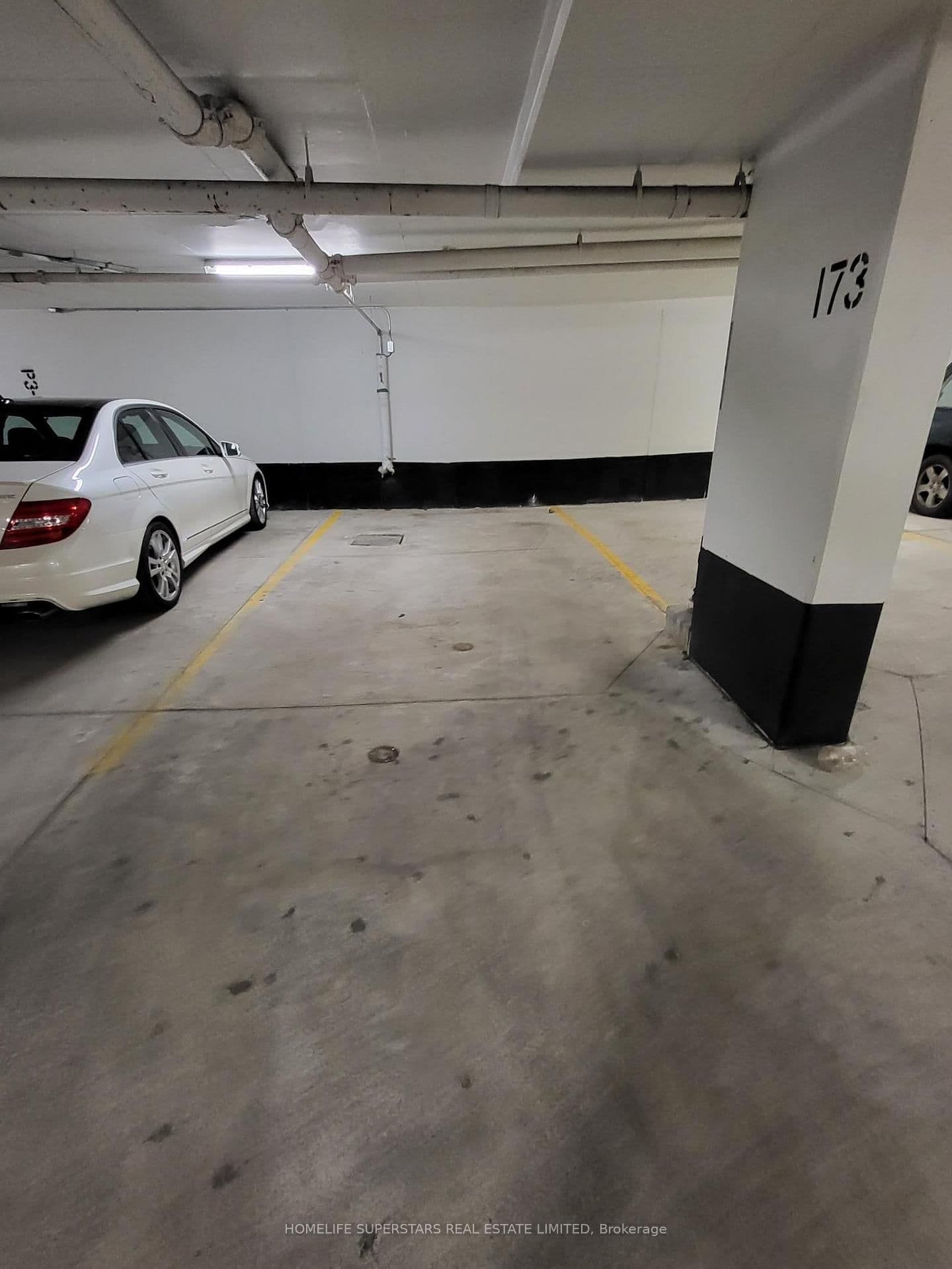 20 Minowan Miikan Lane, Unit 1805 thumbnail 12
