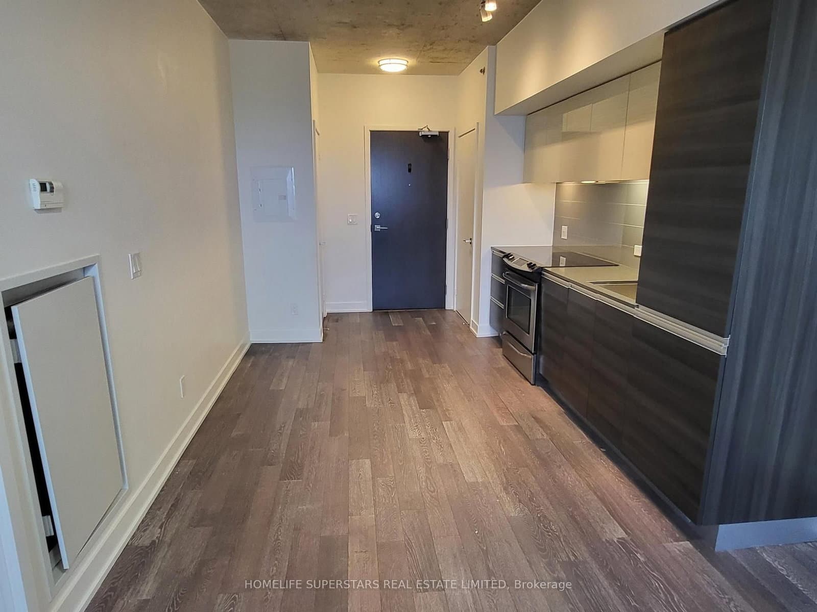 20 Minowan Miikan Lane, Unit 1805 thumbnail 4