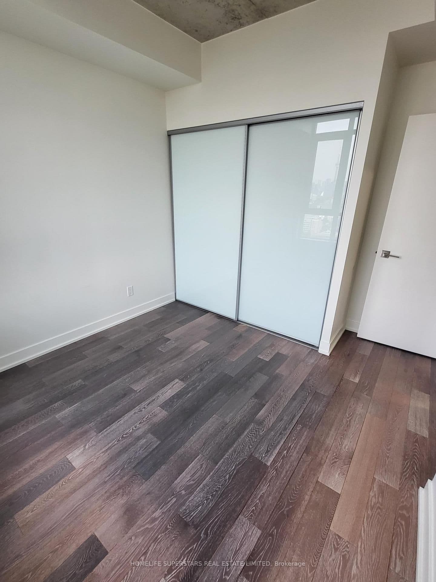 20 Minowan Miikan Lane, Unit 1805 thumbnail 7