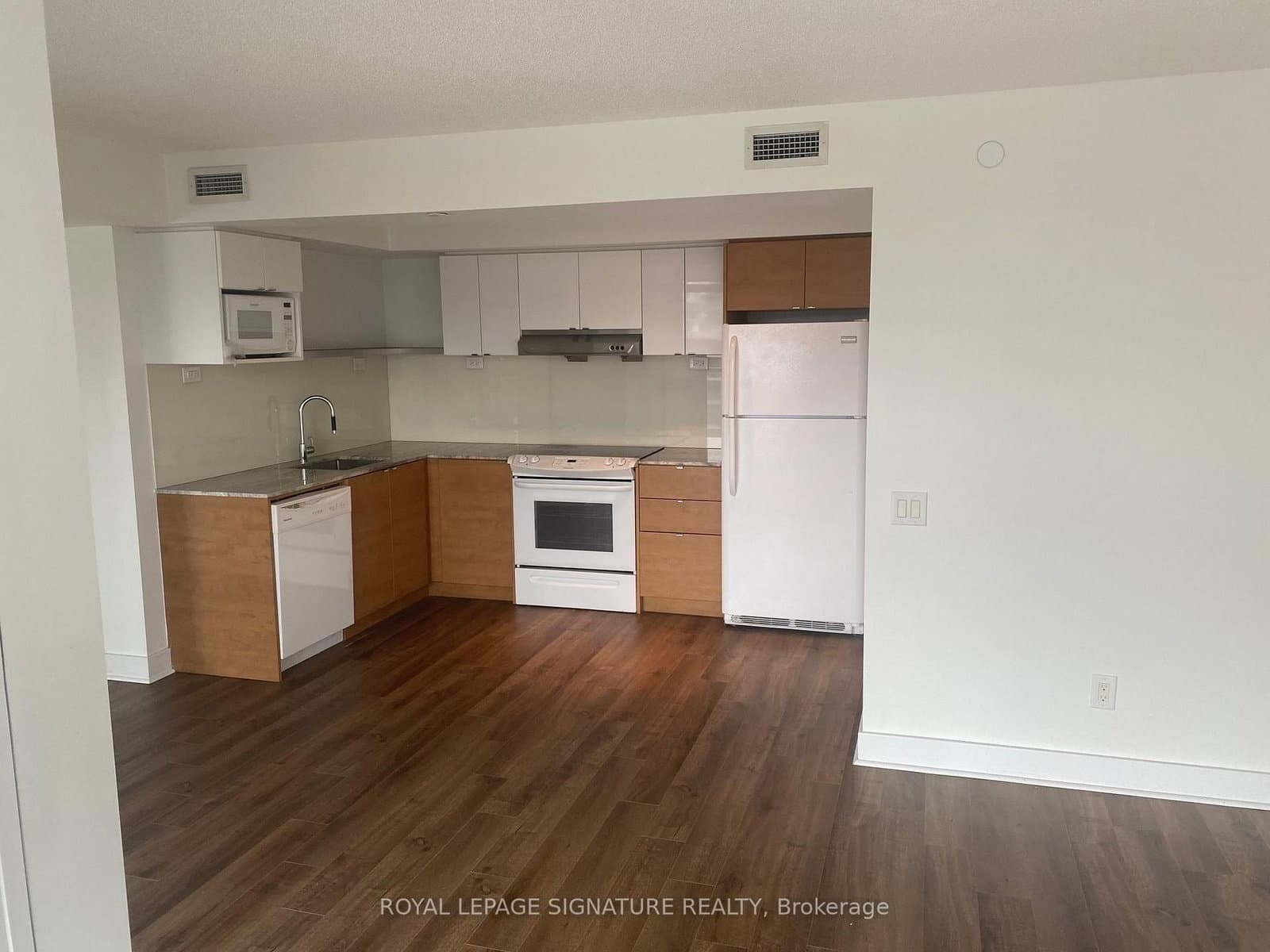 72 Esther Shiner Boulevard, Unit 1007 thumbnail 7