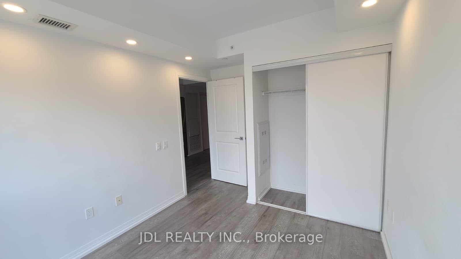 251 JARVIS Street, Unit 1232 thumbnail 4