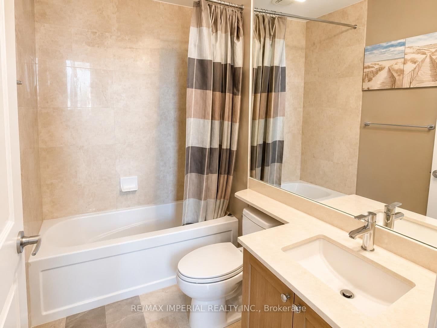 761 Bay Street, Unit 3304 thumbnail 6