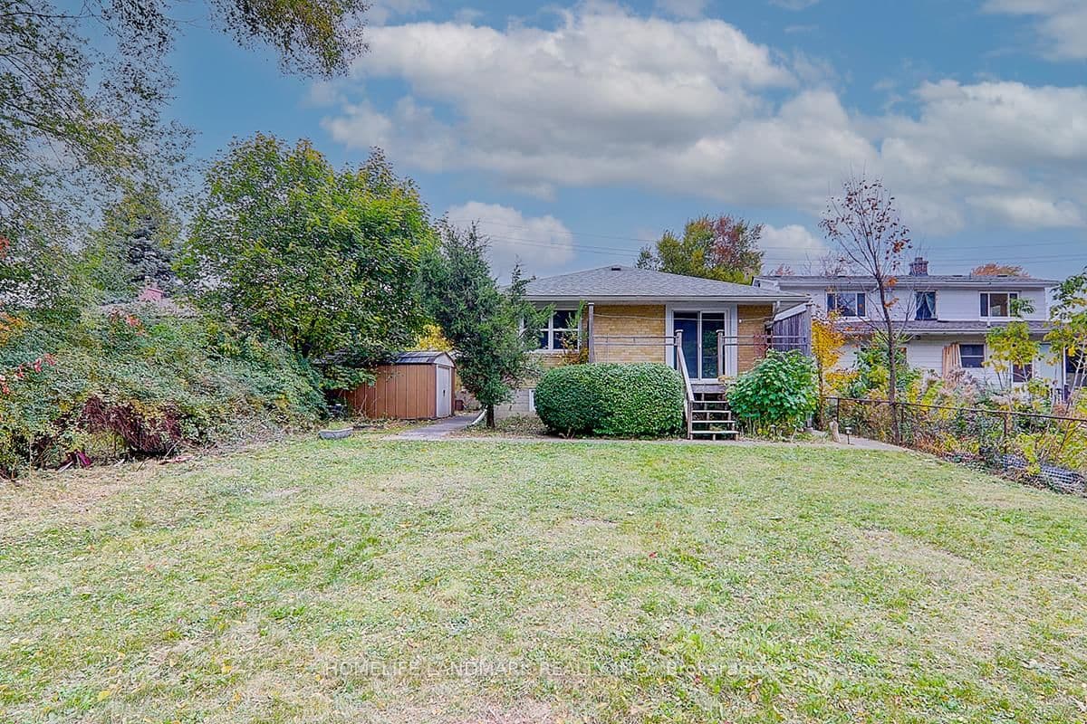 367 Cummer Avenue thumbnail 4