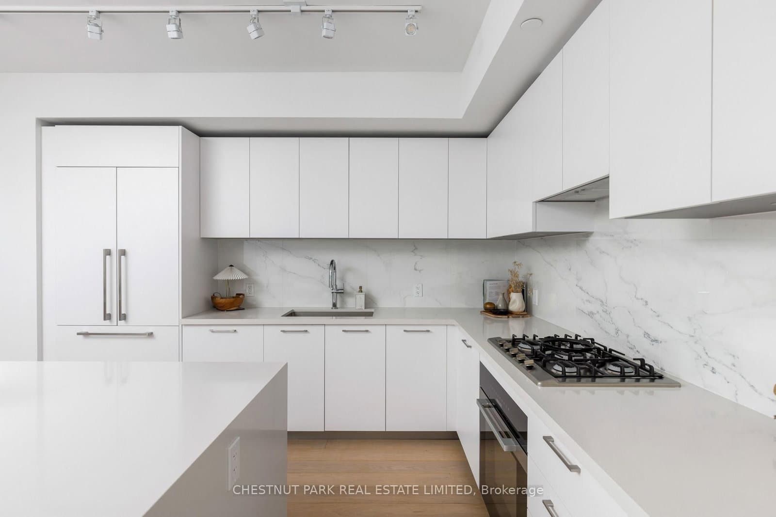 33 Frederick Todd Way, Unit 1602 thumbnail 12