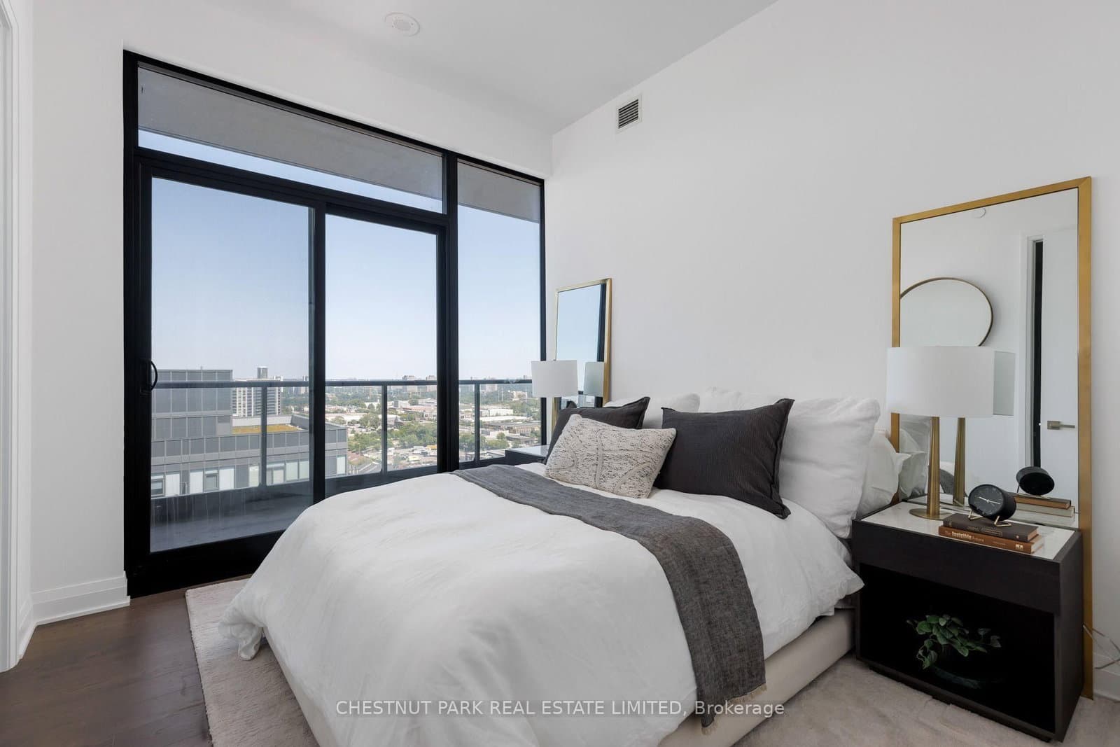 33 Frederick Todd Way, Unit LPH01 thumbnail 26