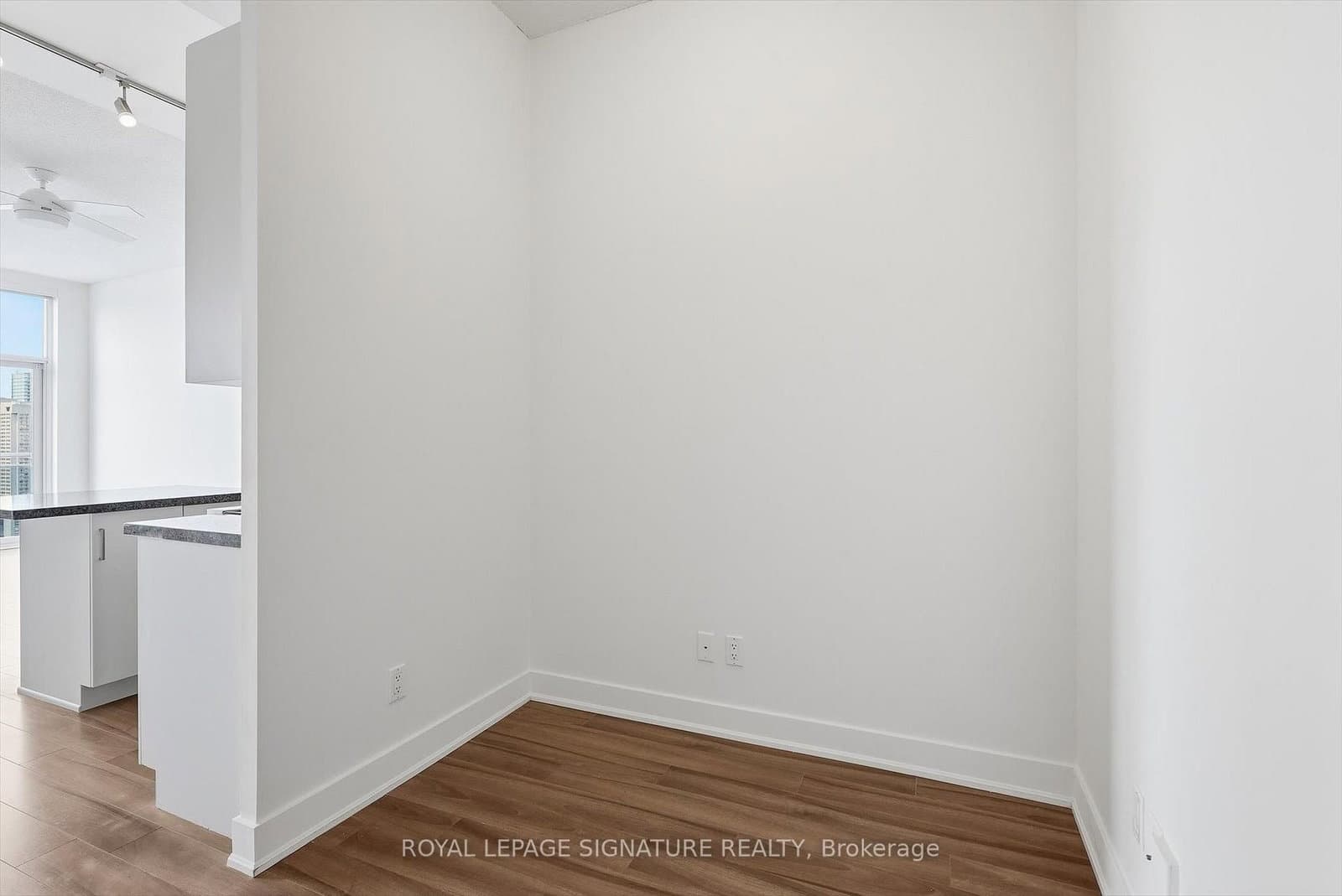 28 Linden Street, Unit PH7 thumbnail 11