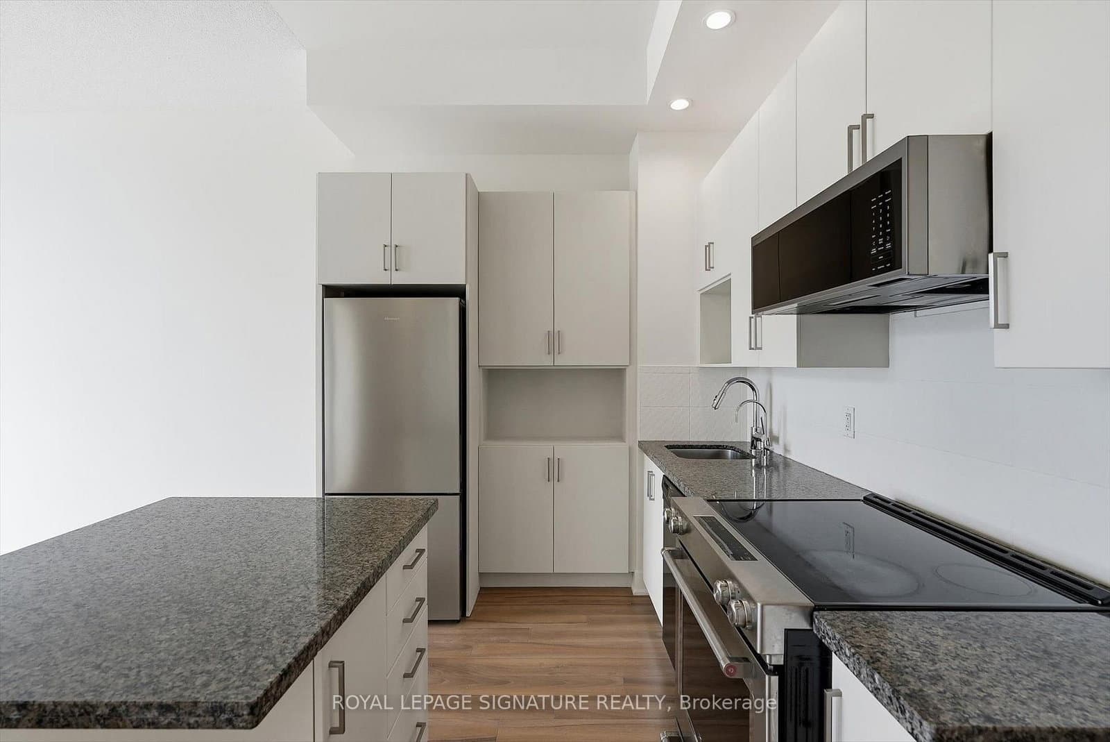 28 Linden Street, Unit PH7 thumbnail 21