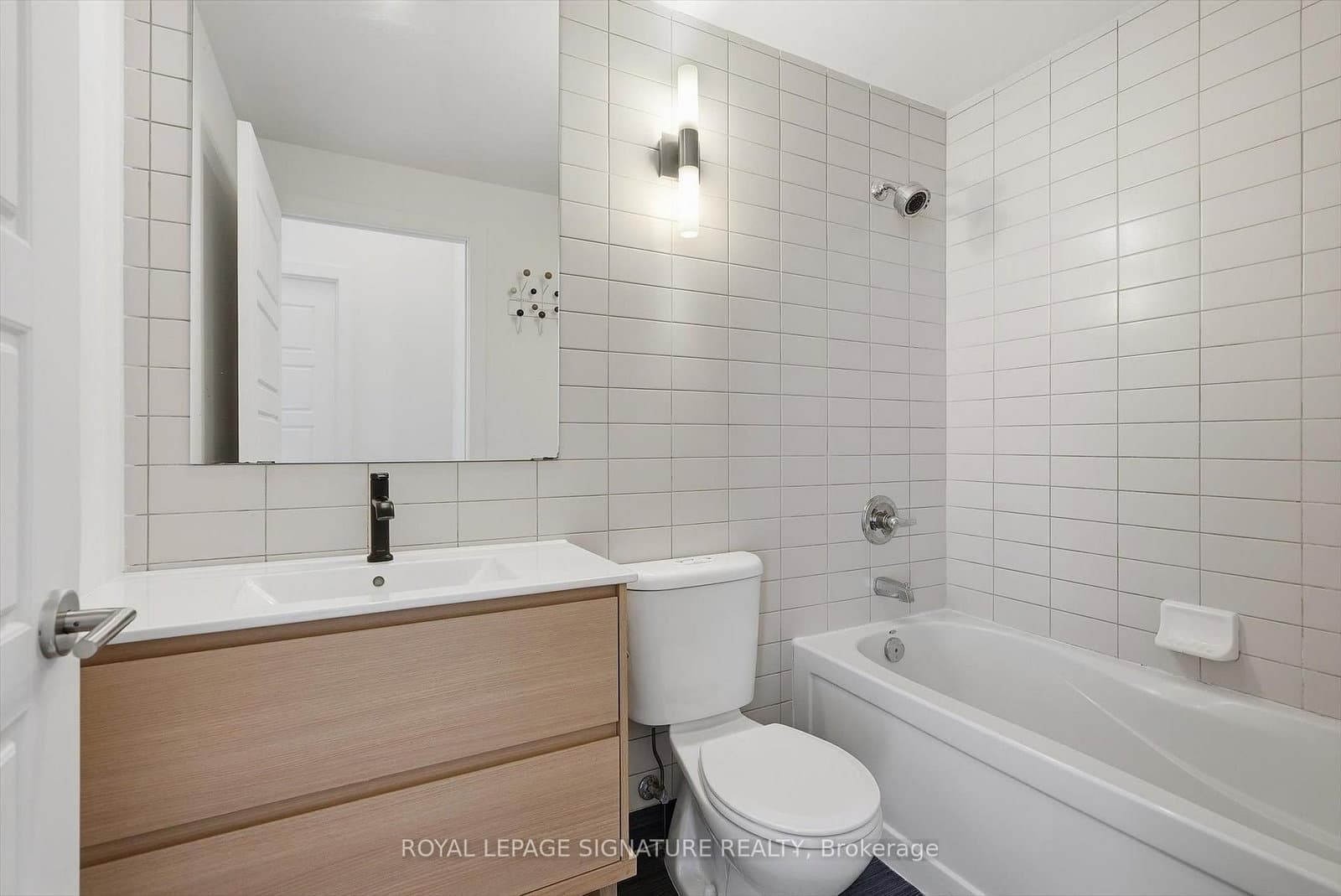 28 Linden Street, Unit PH7 thumbnail 28
