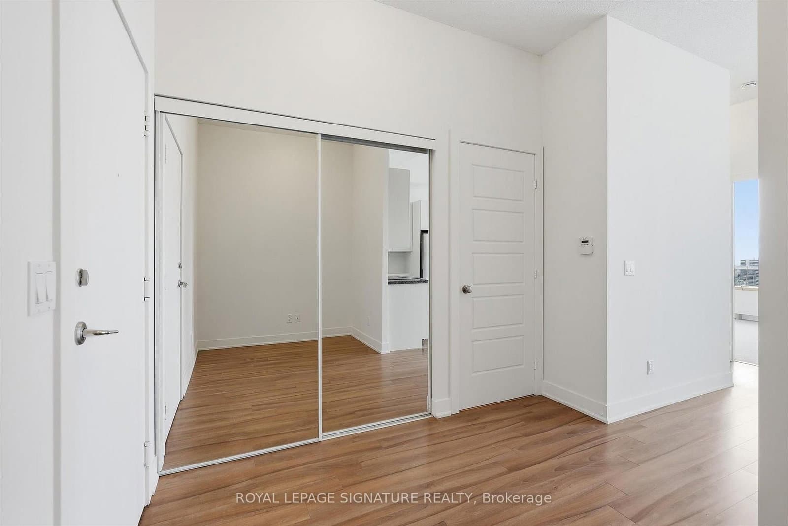 28 Linden Street, Unit PH7 thumbnail 9