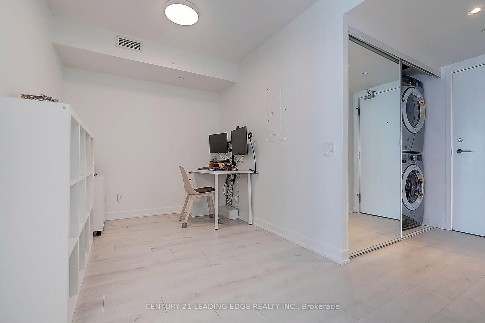 72 Esther Shiner Boulevard, Unit 2102 thumbnail 13