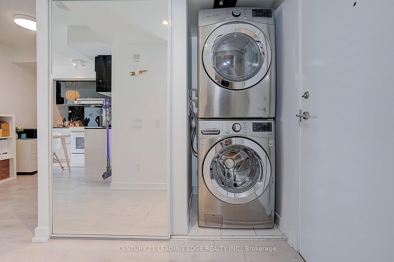 72 Esther Shiner Boulevard, Unit 2102 thumbnail 35