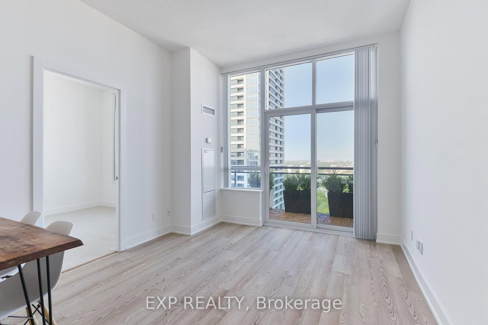 28 Linden Street, Unit PH2 thumbnail 15