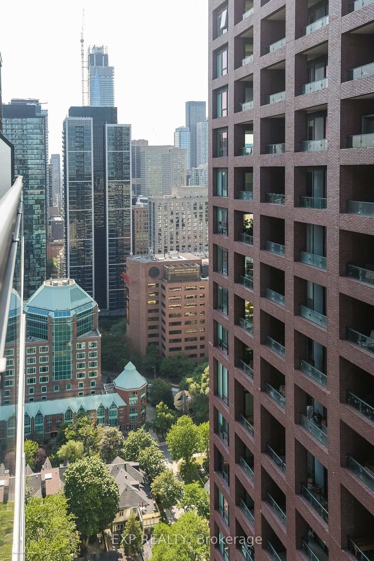 28 Linden Street, Unit PH2 thumbnail 31