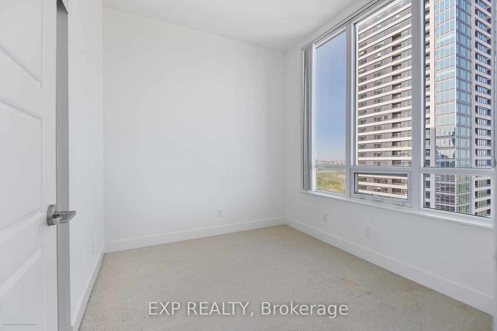 28 Linden Street, Unit PH2 thumbnail 33