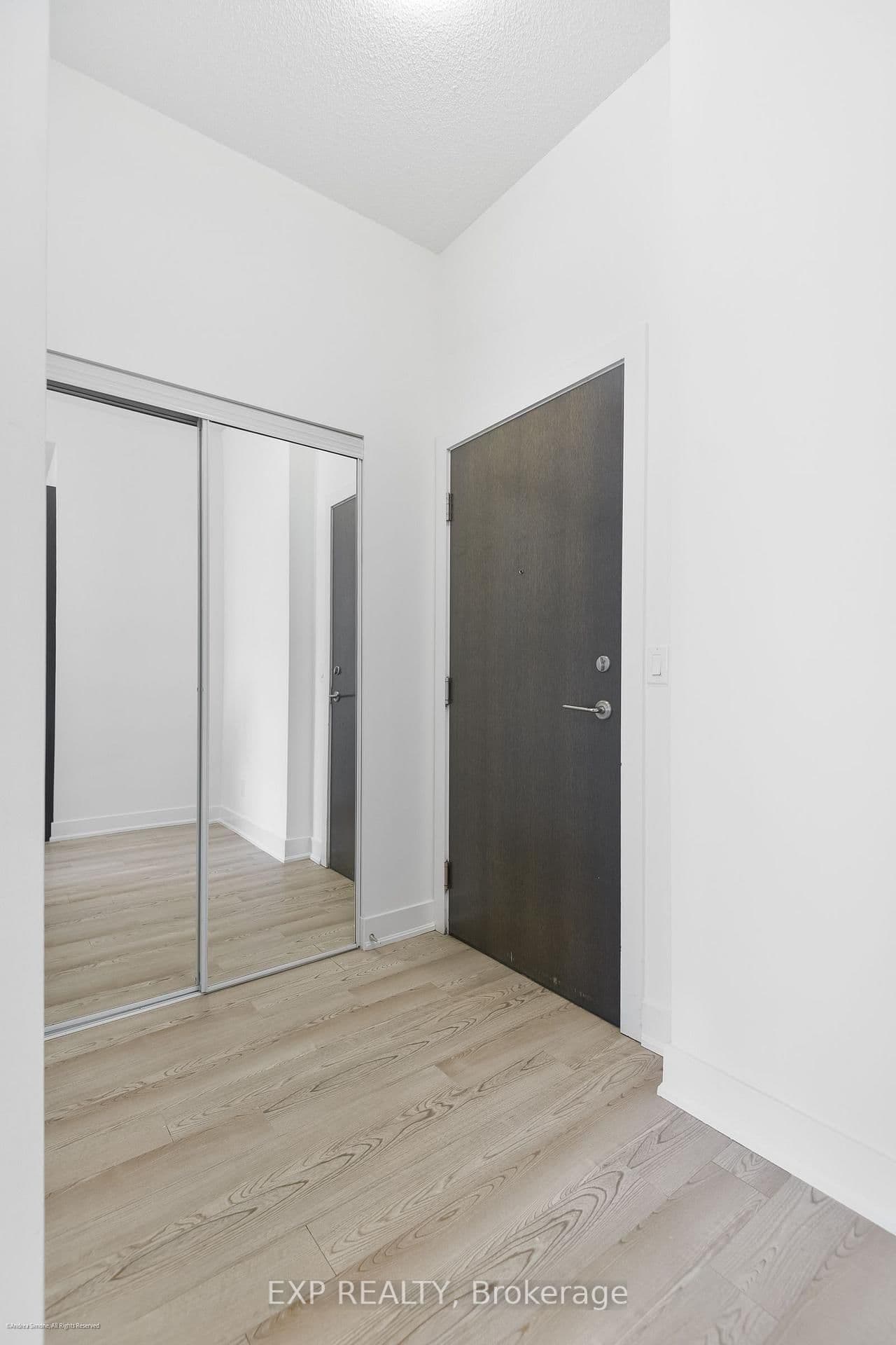 28 Linden Street, Unit PH2 thumbnail 7