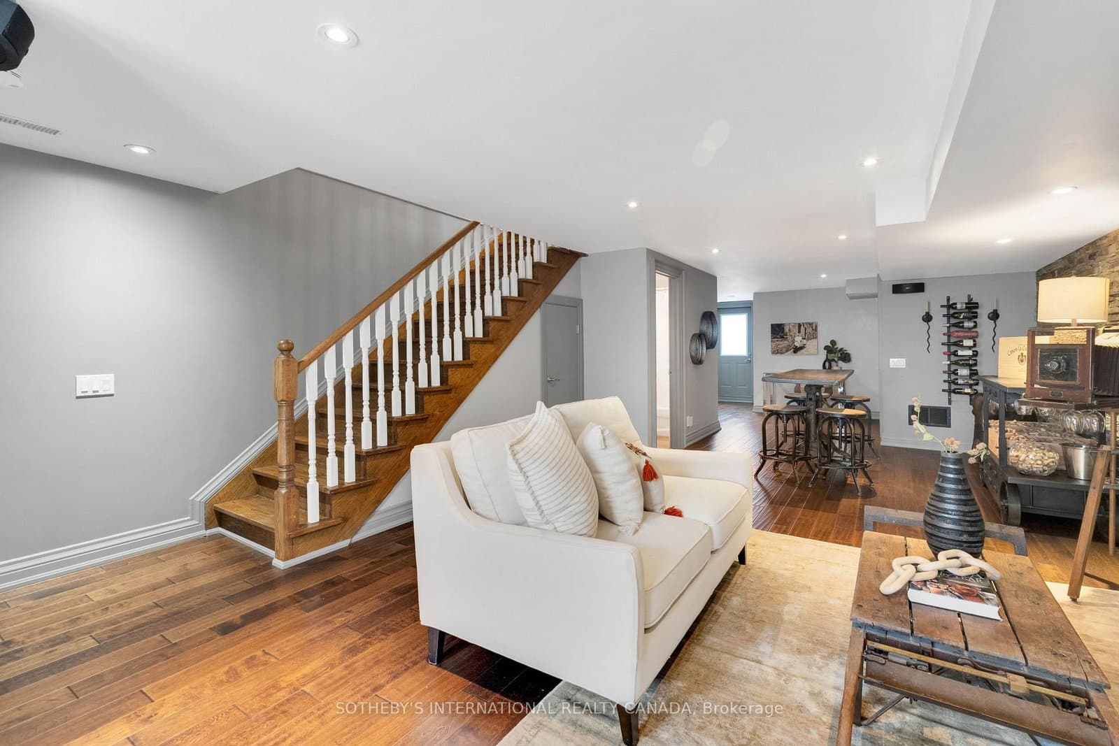 721 Markham Street thumbnail 19