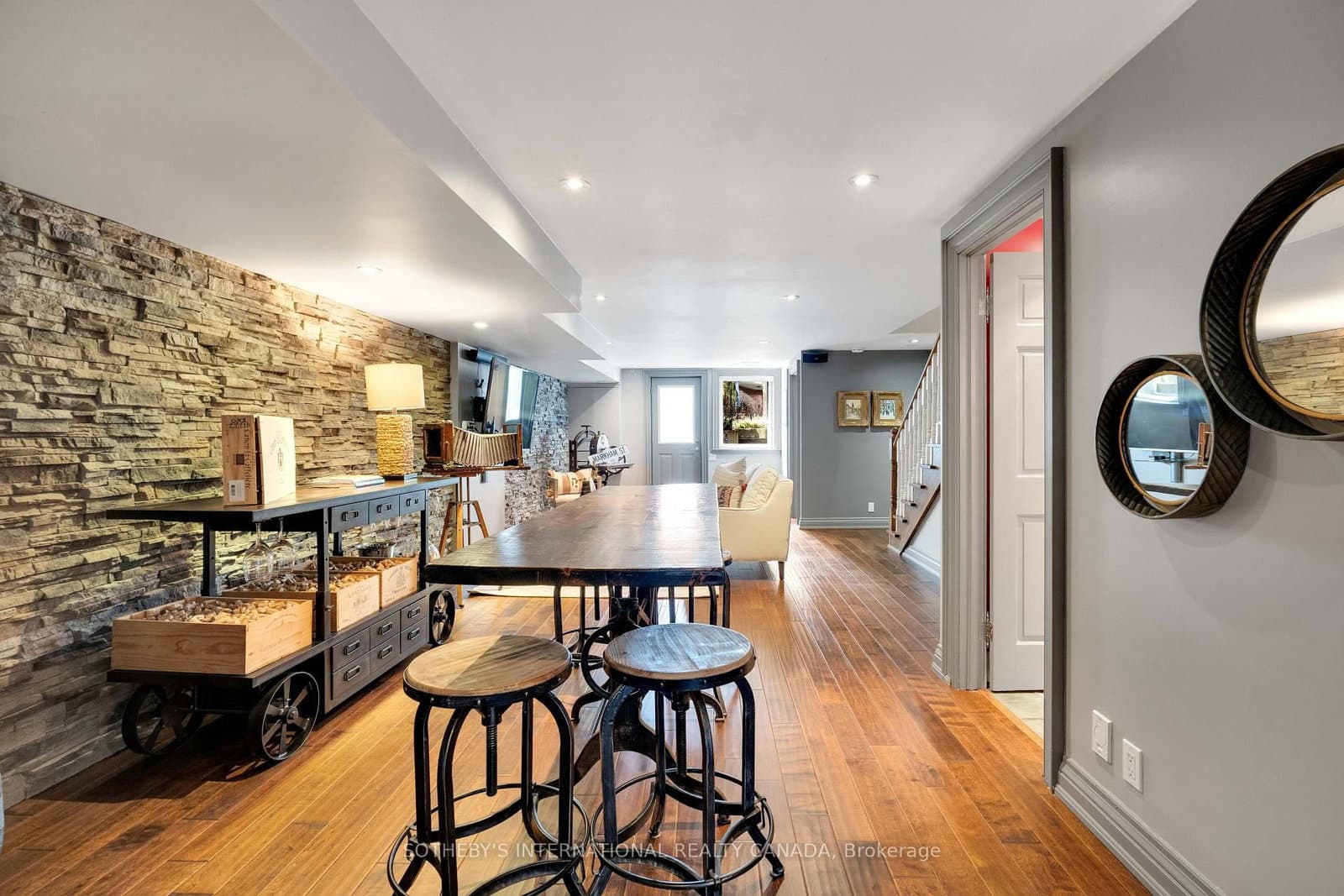 721 Markham Street thumbnail 20