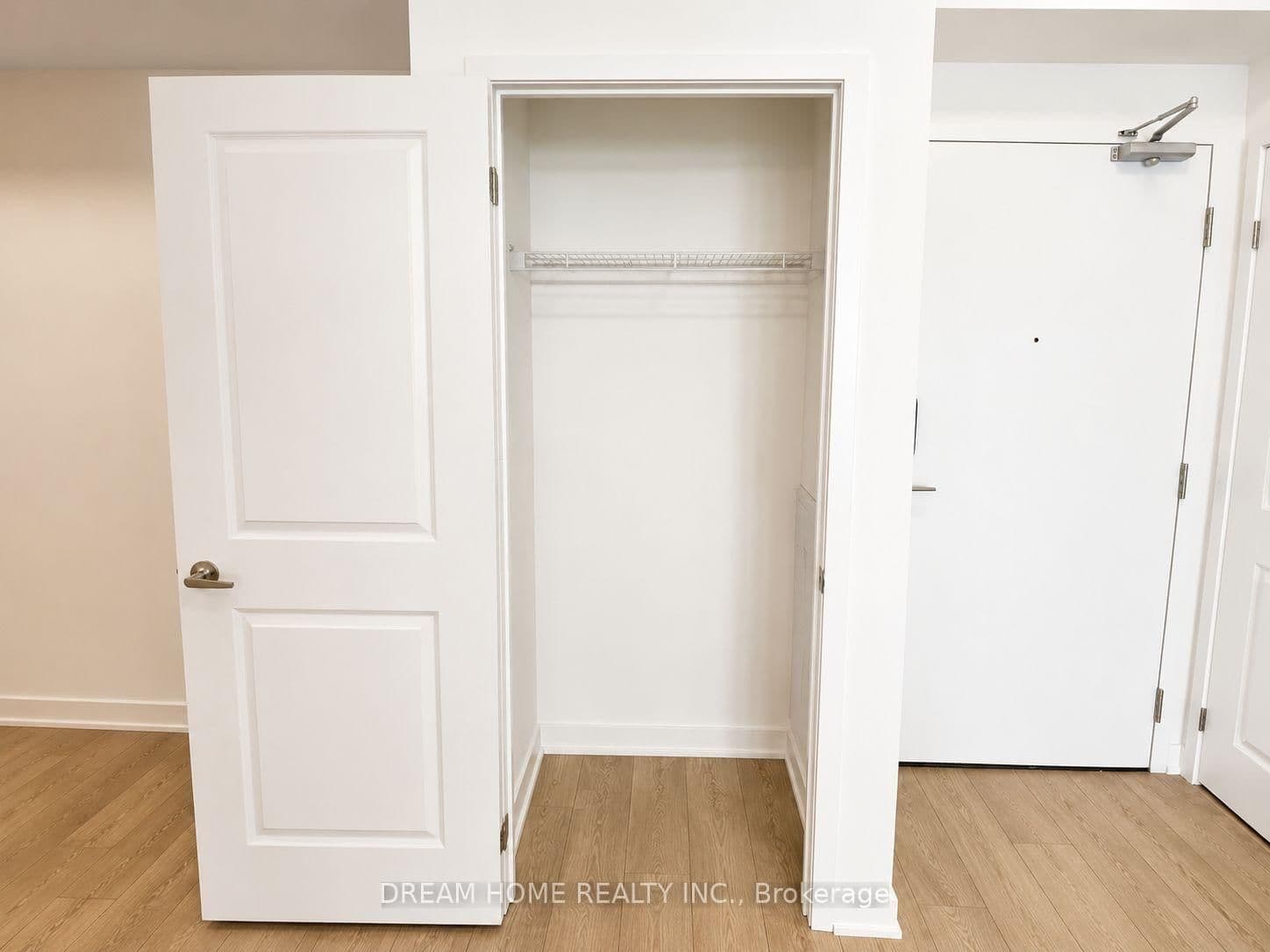 543 Richmond Street W, Unit 1424 thumbnail 10