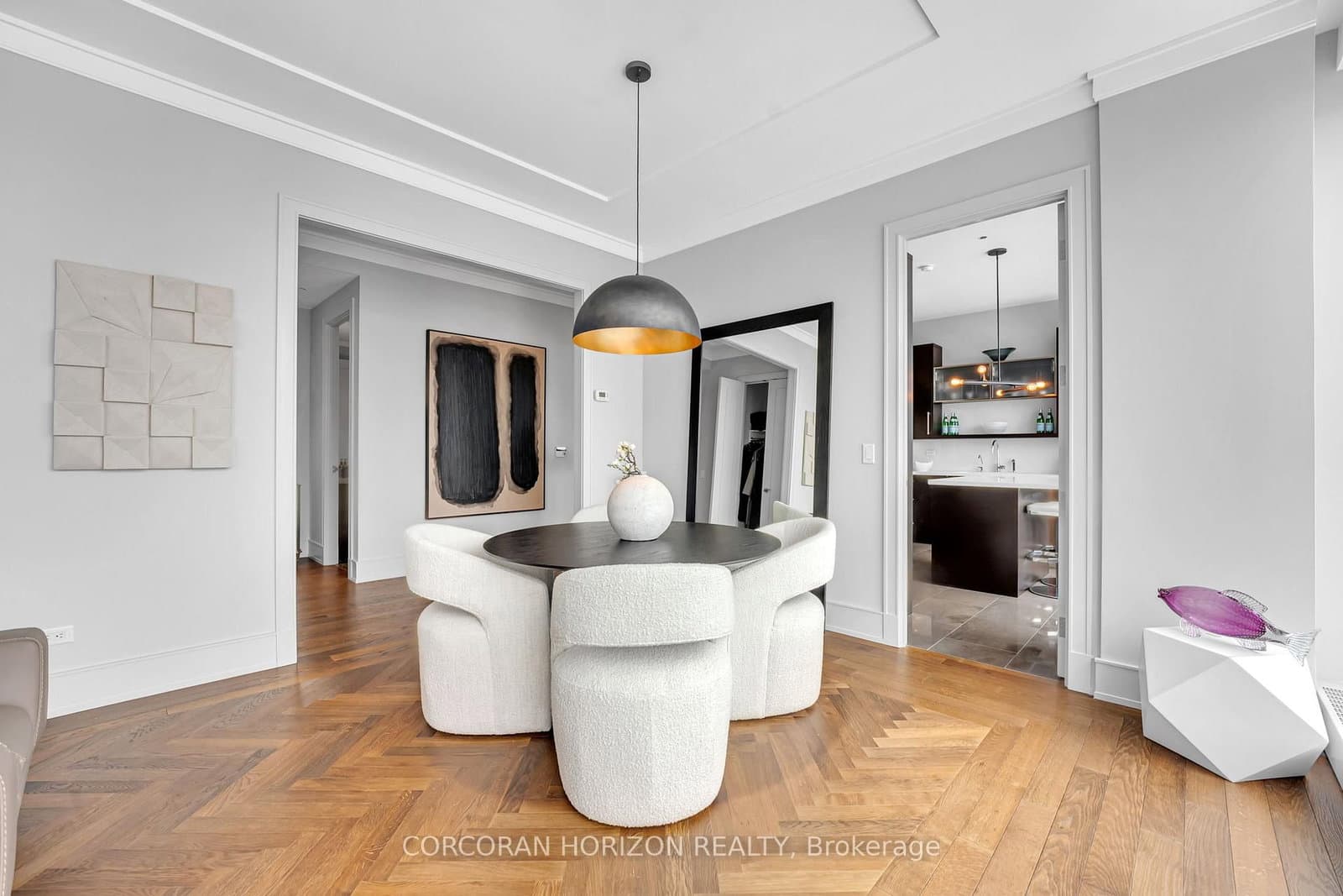 183 Wellington Street W, Unit 3303 thumbnail 10
