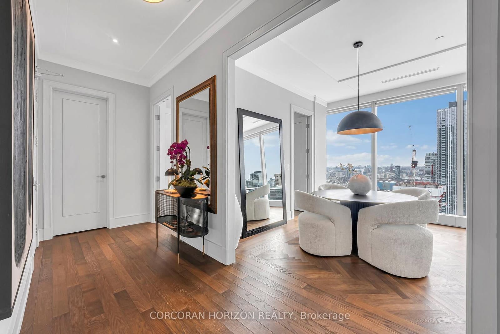 183 Wellington Street W, Unit 3303 thumbnail 11