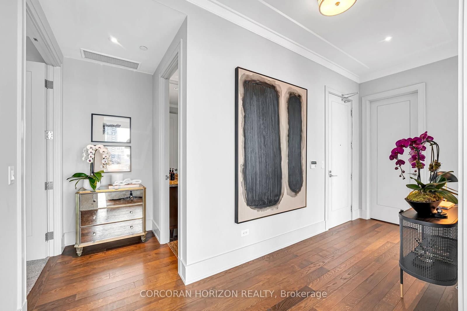 183 Wellington Street W, Unit 3303 thumbnail 30