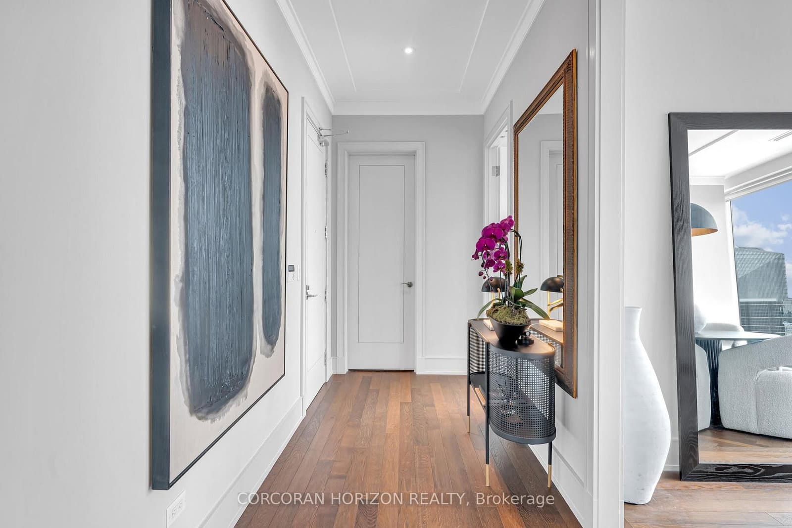 183 Wellington Street W, Unit 3303 thumbnail 5