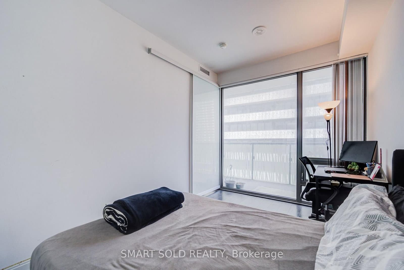 50 Charles Street E, Unit 2909 thumbnail 24
