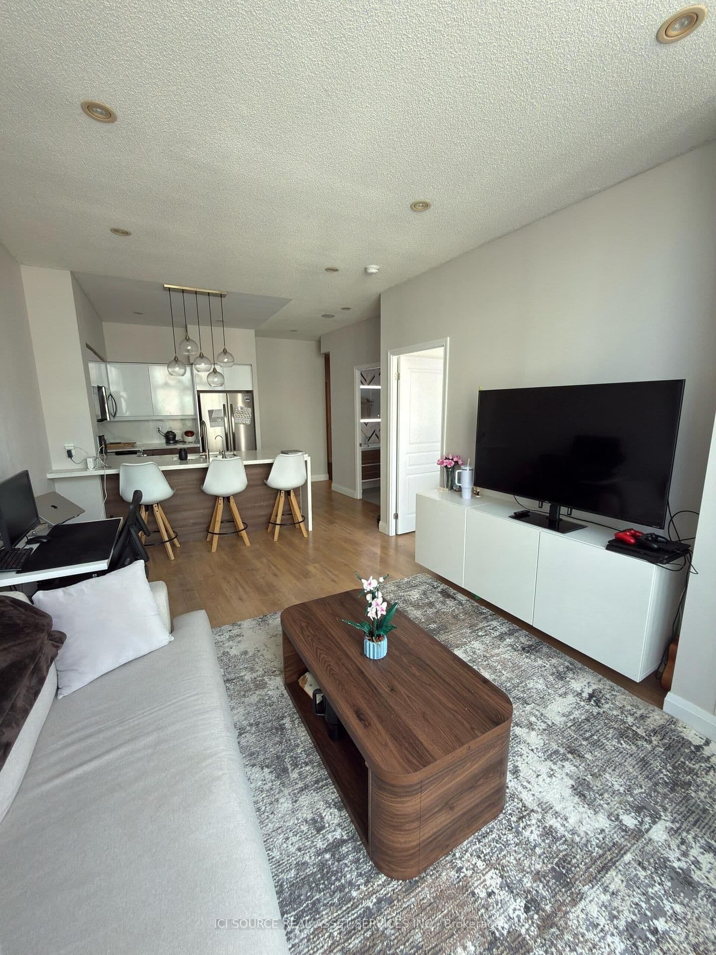509 Beecroft Road, Unit PH09 - Image 1