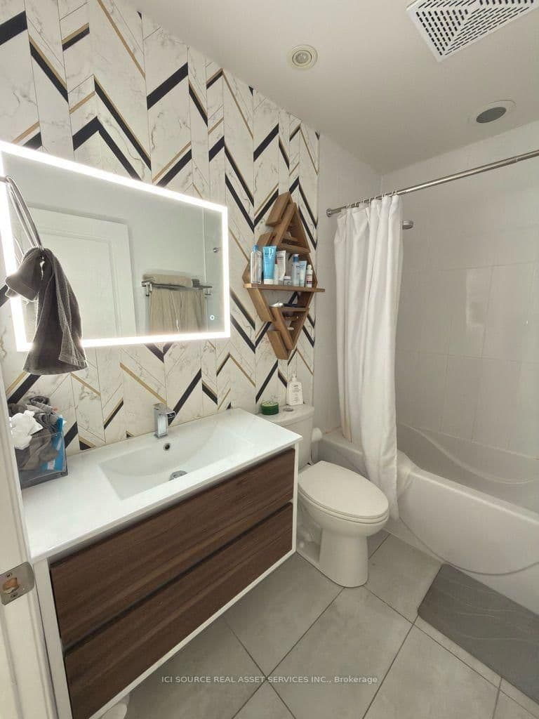 509 Beecroft Road, Unit PH09 thumbnail 18