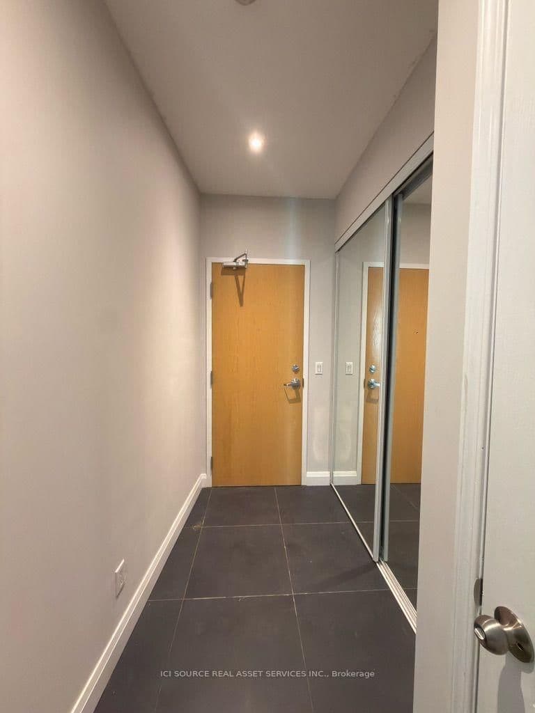 509 Beecroft Road, Unit PH09 thumbnail 6