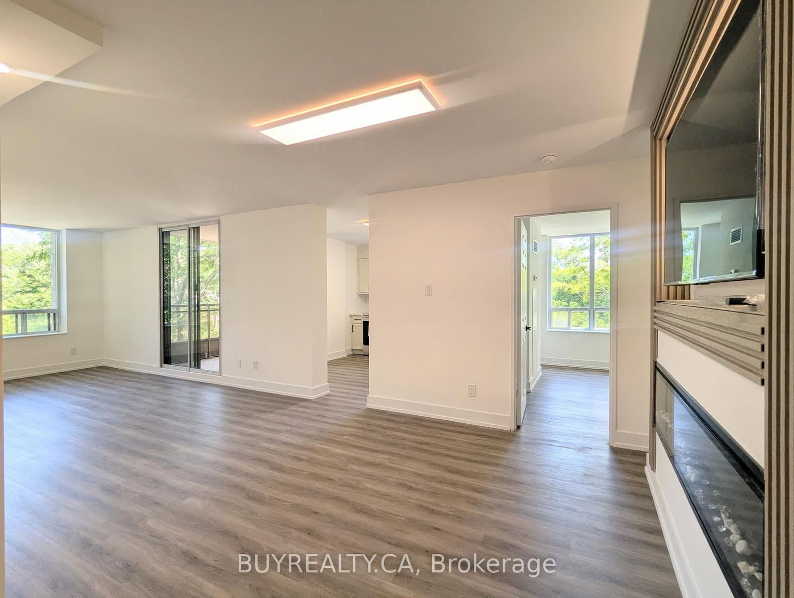 256 Doris Avenue, Unit 308 thumbnail 2