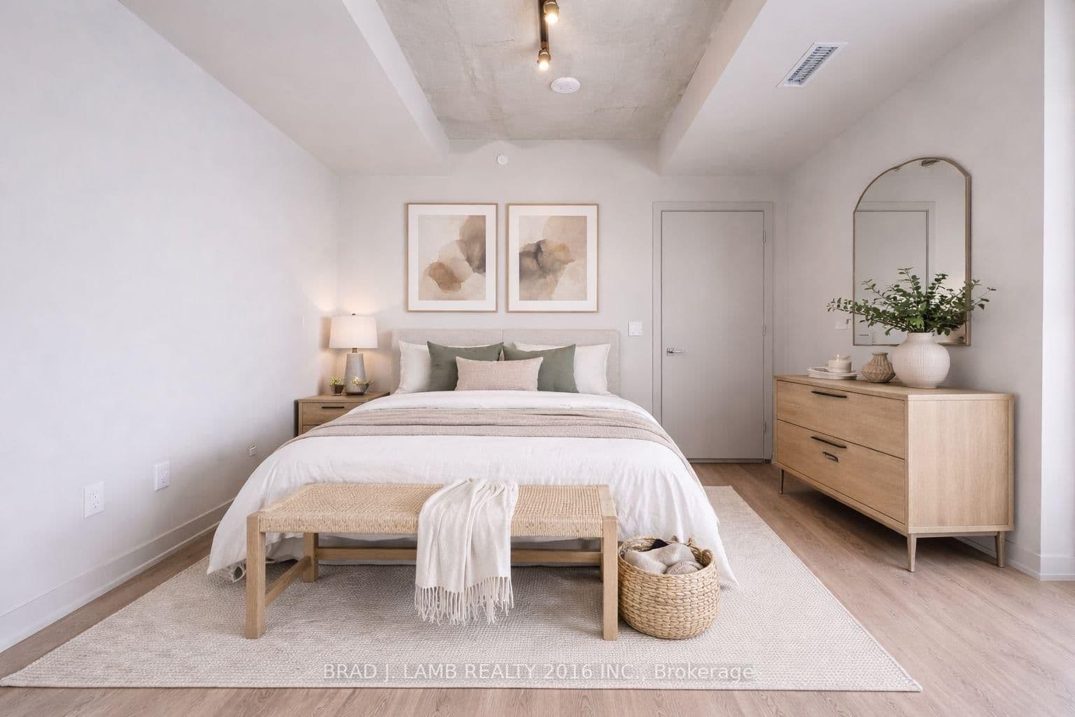 284 King Street E, Unit 1003 thumbnail 3