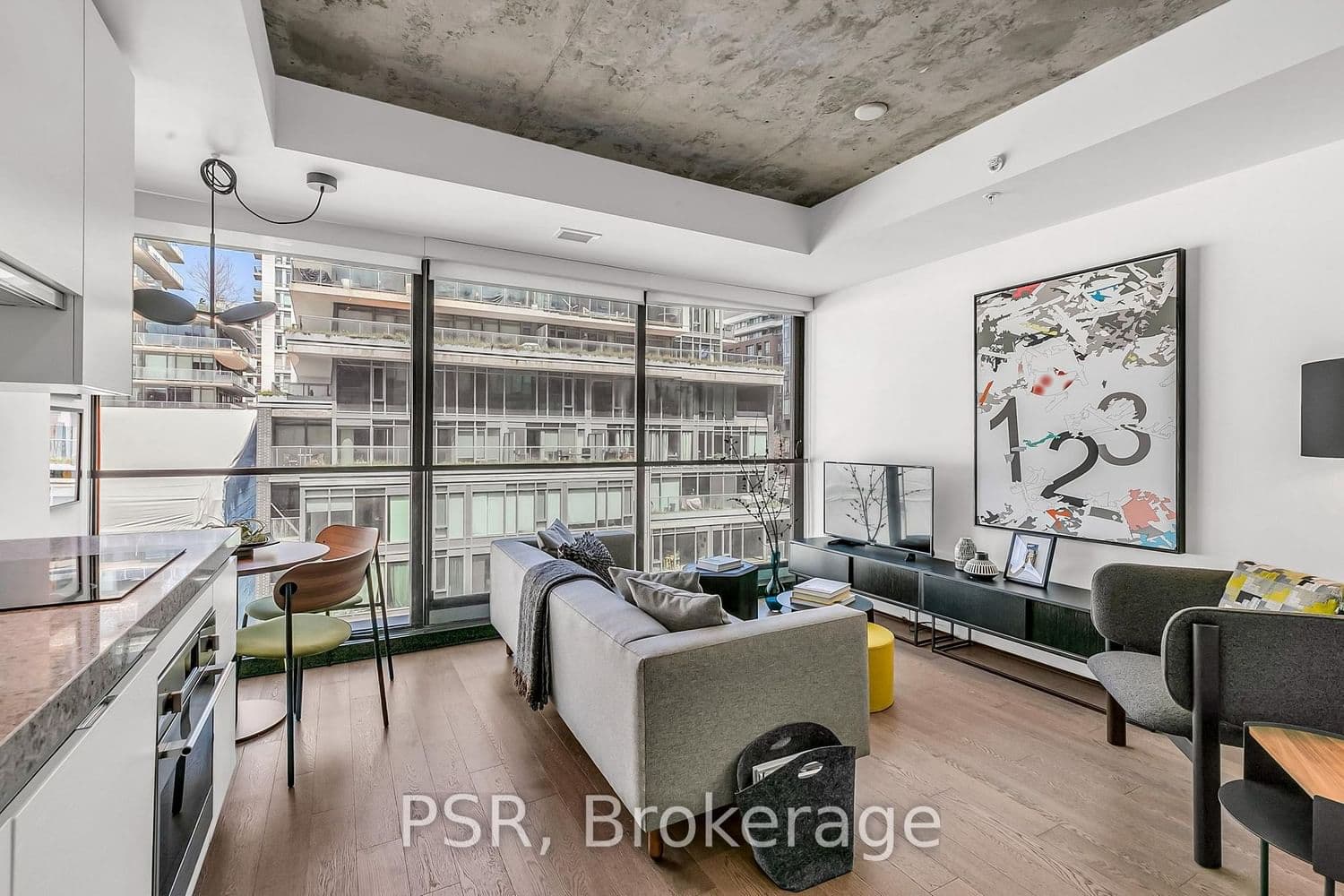 629 King Street W, Unit 620 thumbnail 5