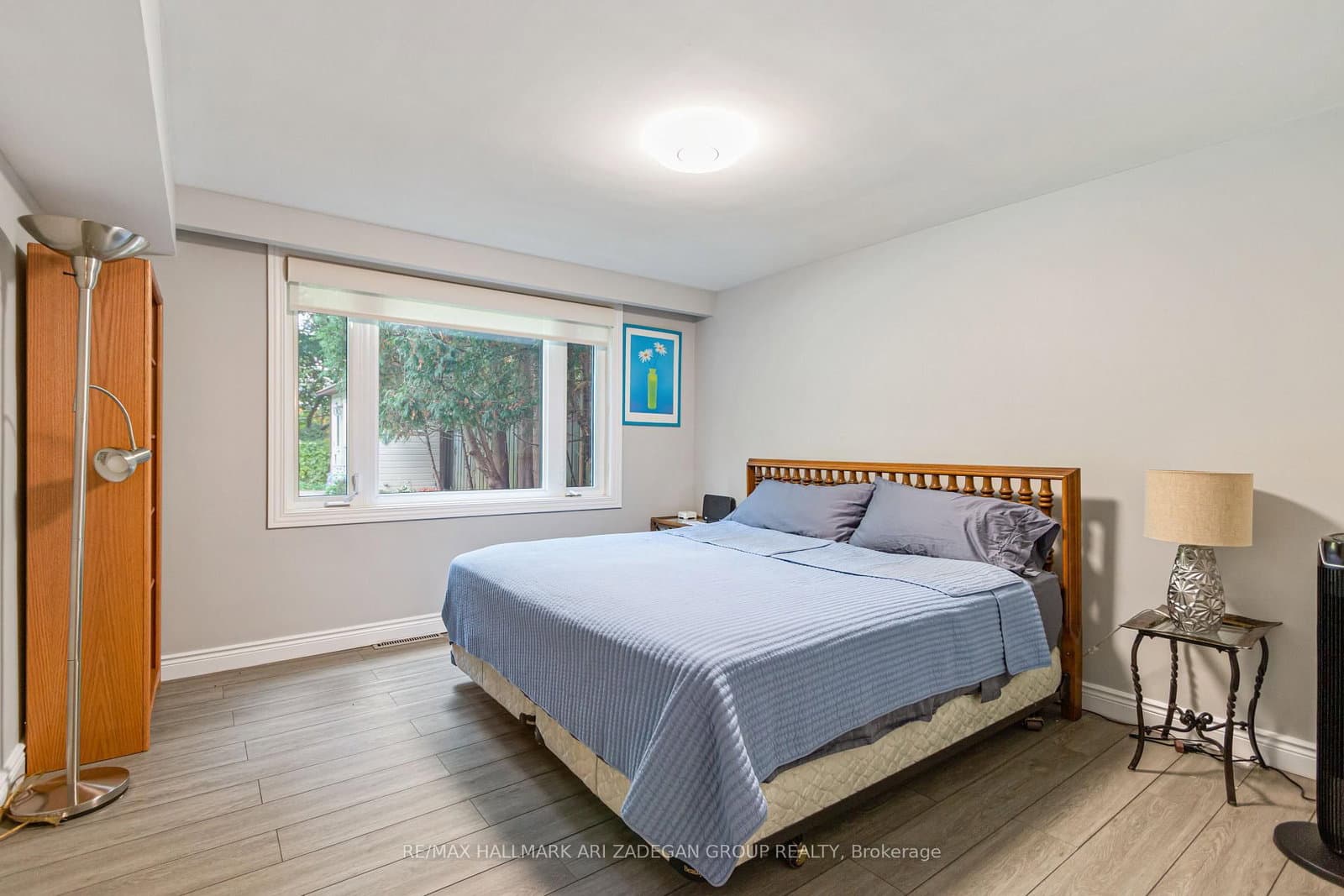 195 Burbank Drive thumbnail 17