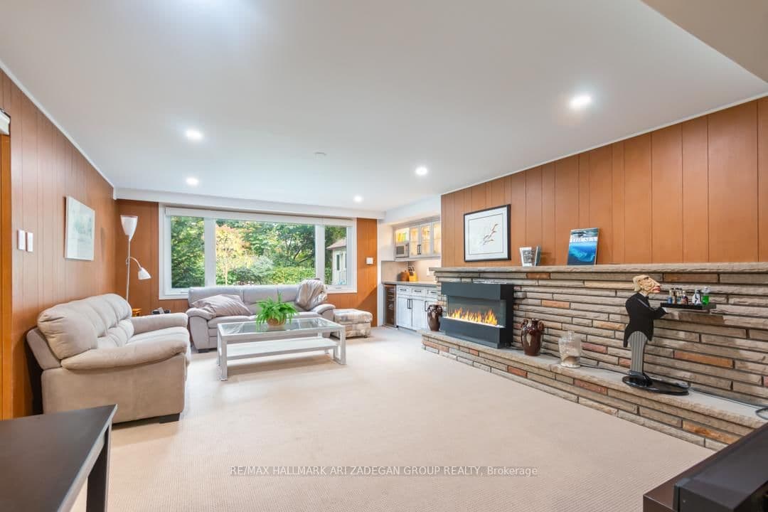 195 Burbank Drive thumbnail 26
