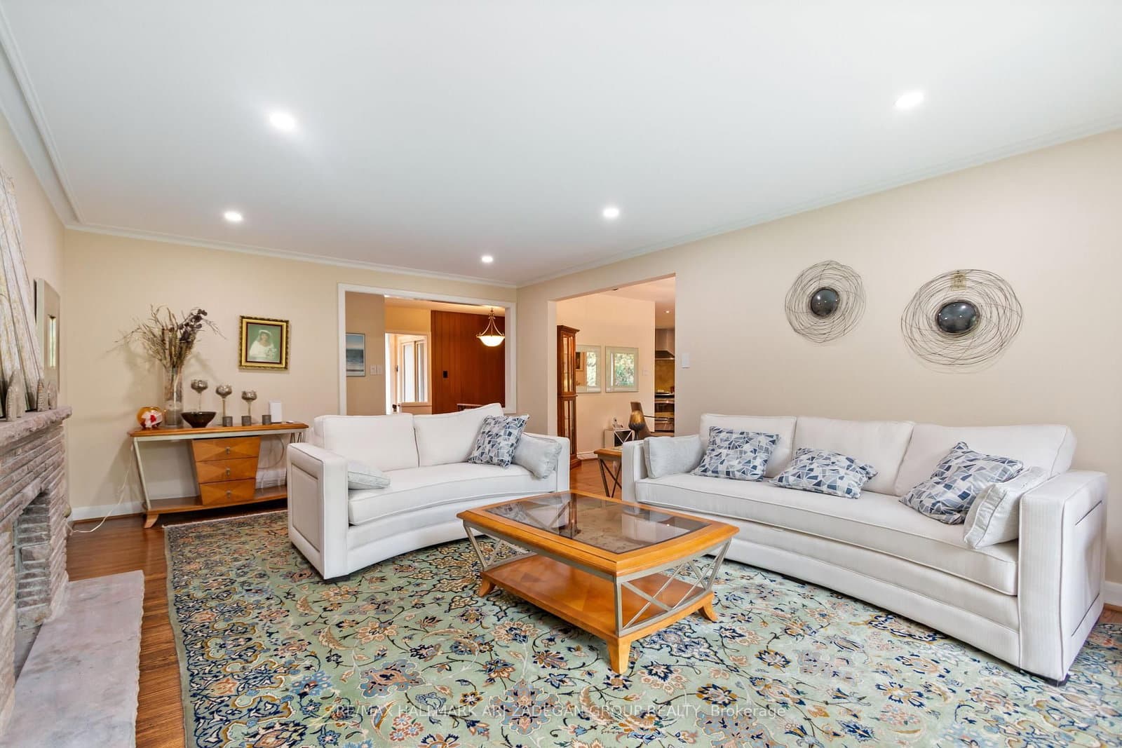 195 Burbank Drive thumbnail 6