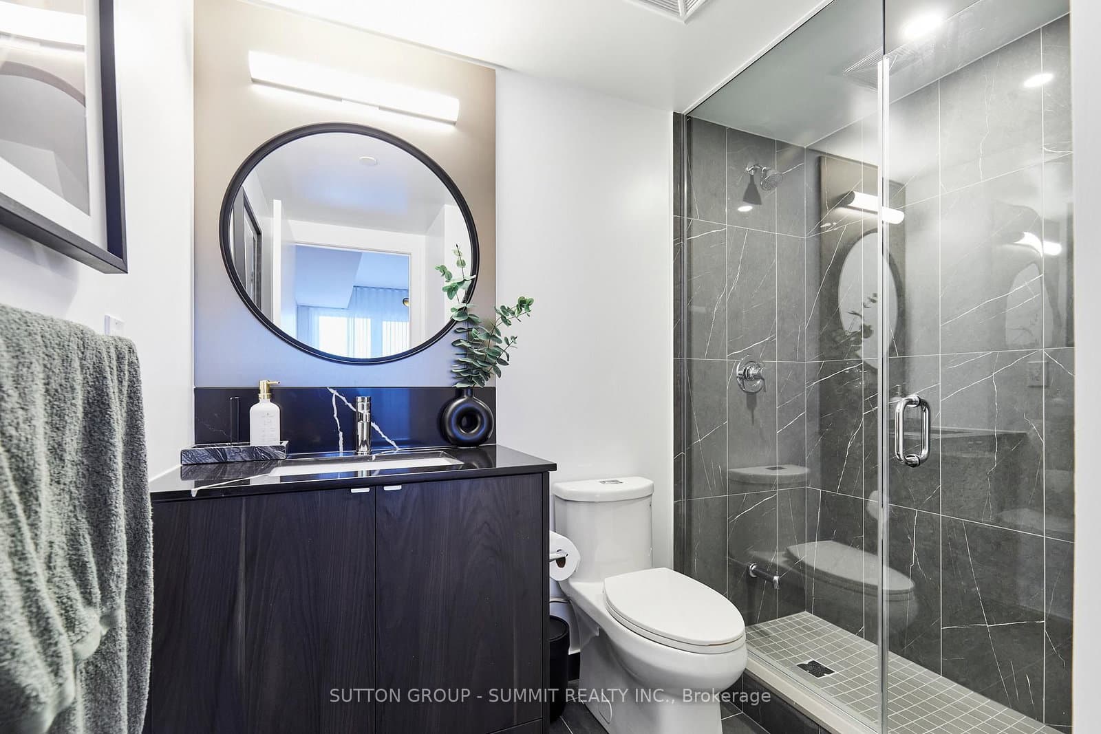 771 YONGE Street, Unit 2501 thumbnail 14