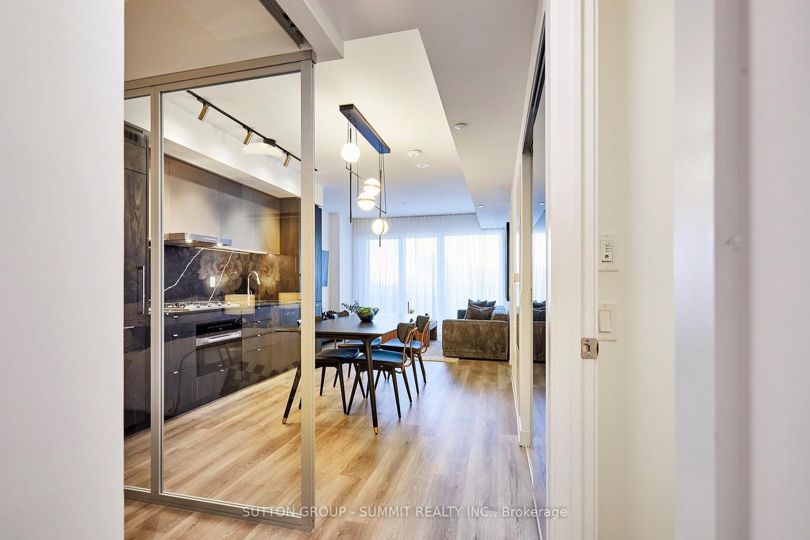 771 YONGE Street, Unit 2501 thumbnail 9