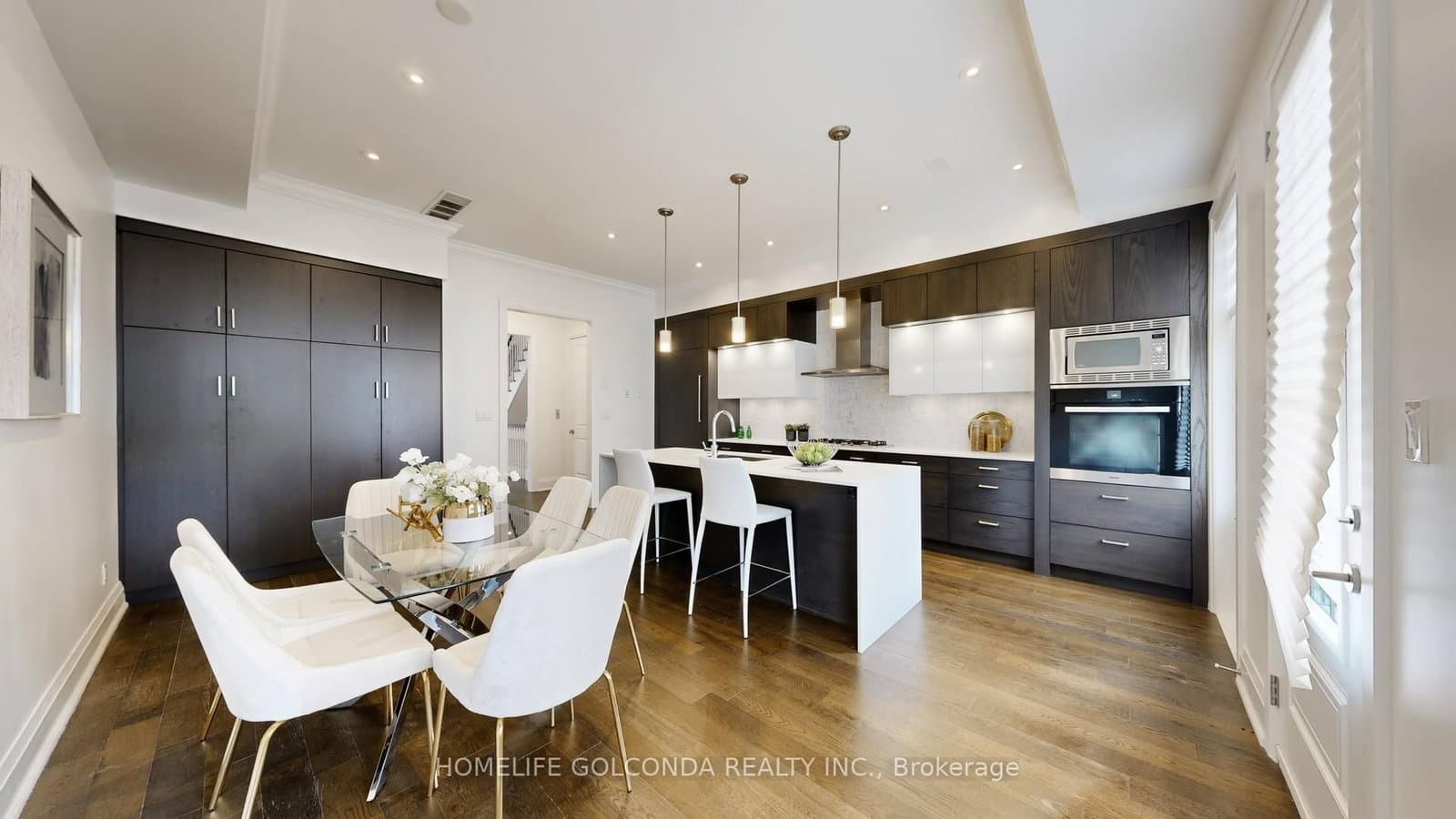 2466B Bayview Avenue thumbnail 24