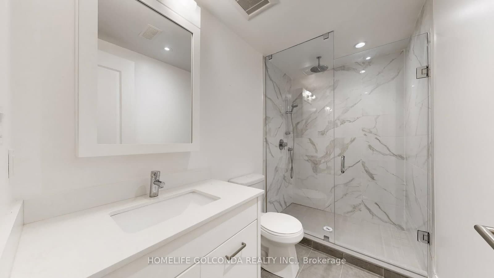2466B Bayview Avenue thumbnail 43