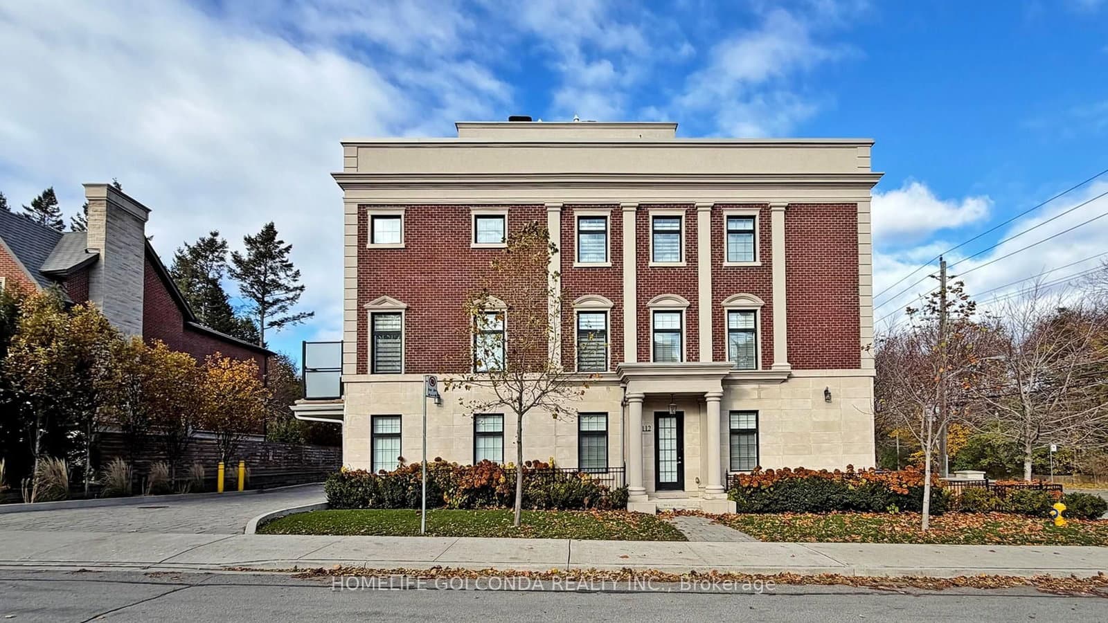 2466B Bayview Avenue thumbnail 47