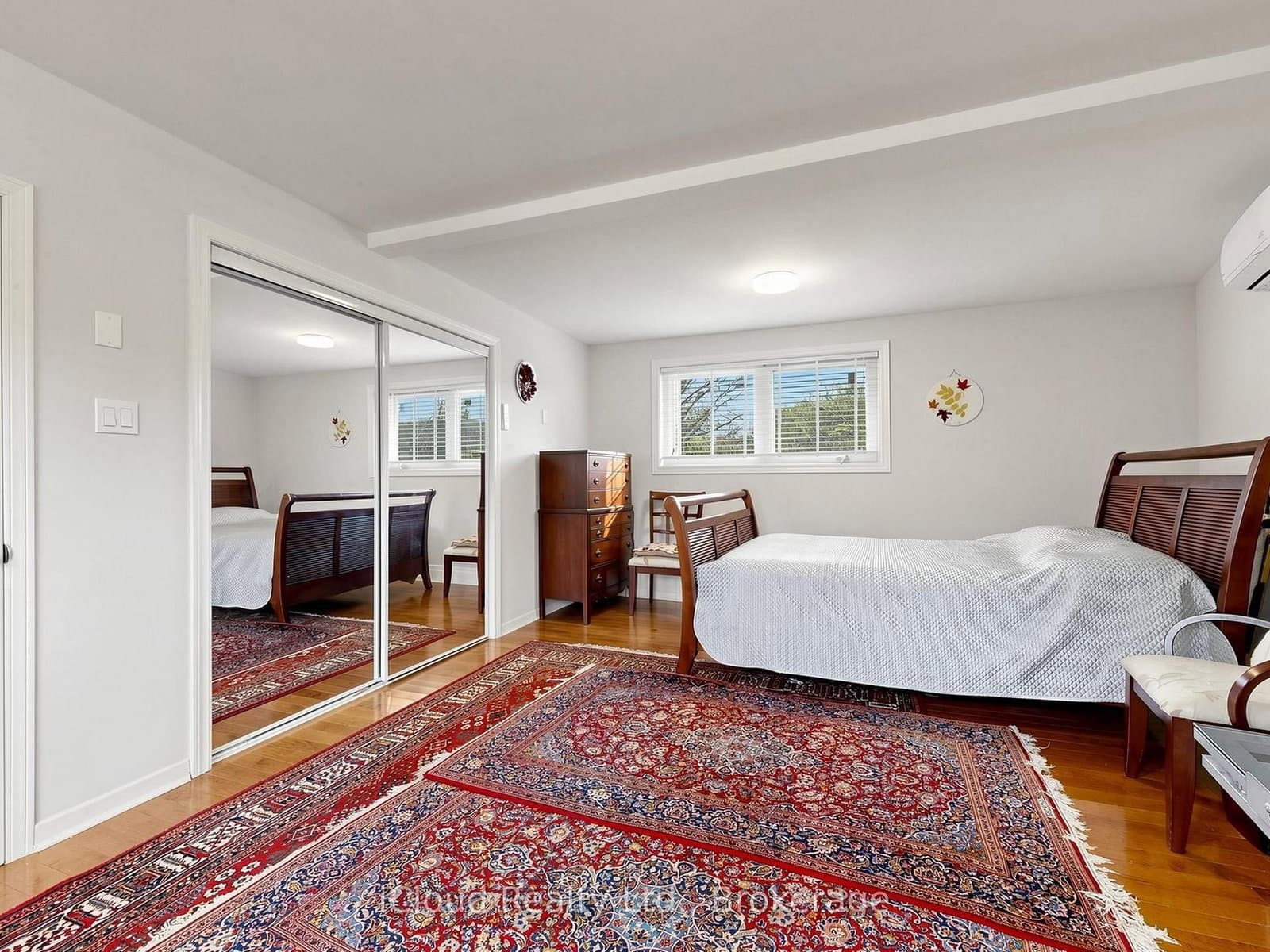 164 Munro Boulevard thumbnail 35