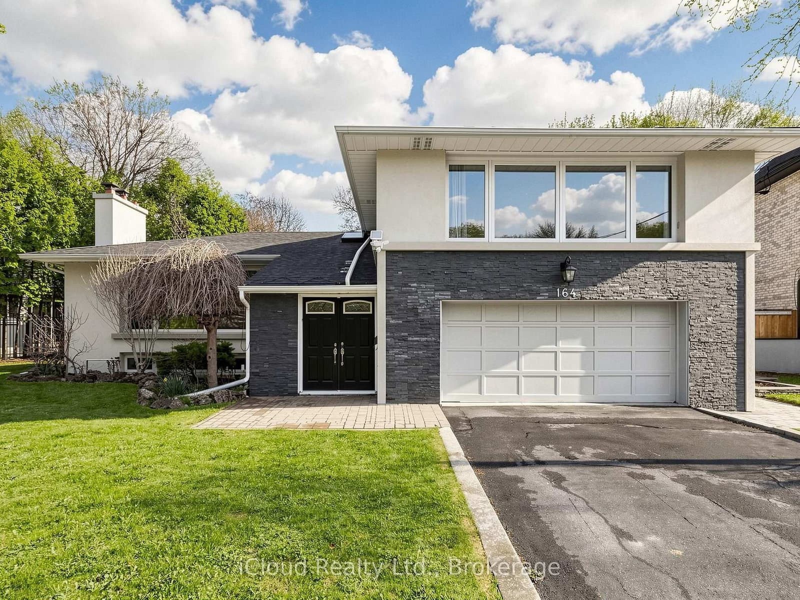 164 Munro Boulevard thumbnail 4