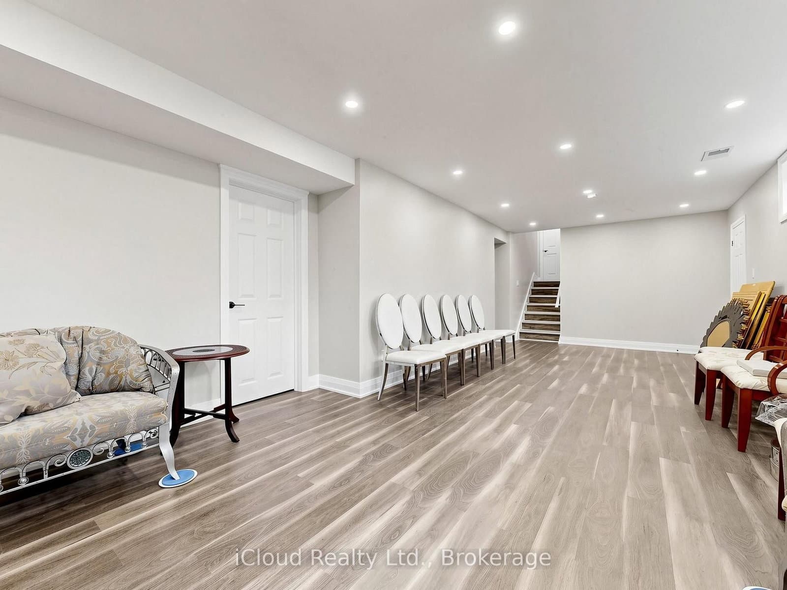 164 Munro Boulevard thumbnail 43