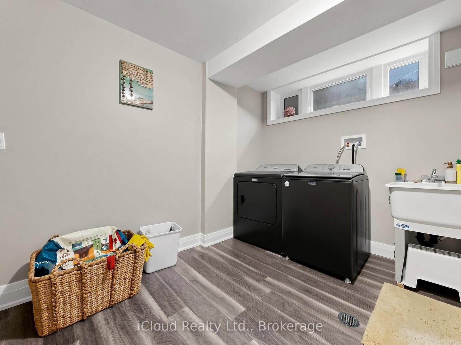 164 Munro Boulevard thumbnail 45