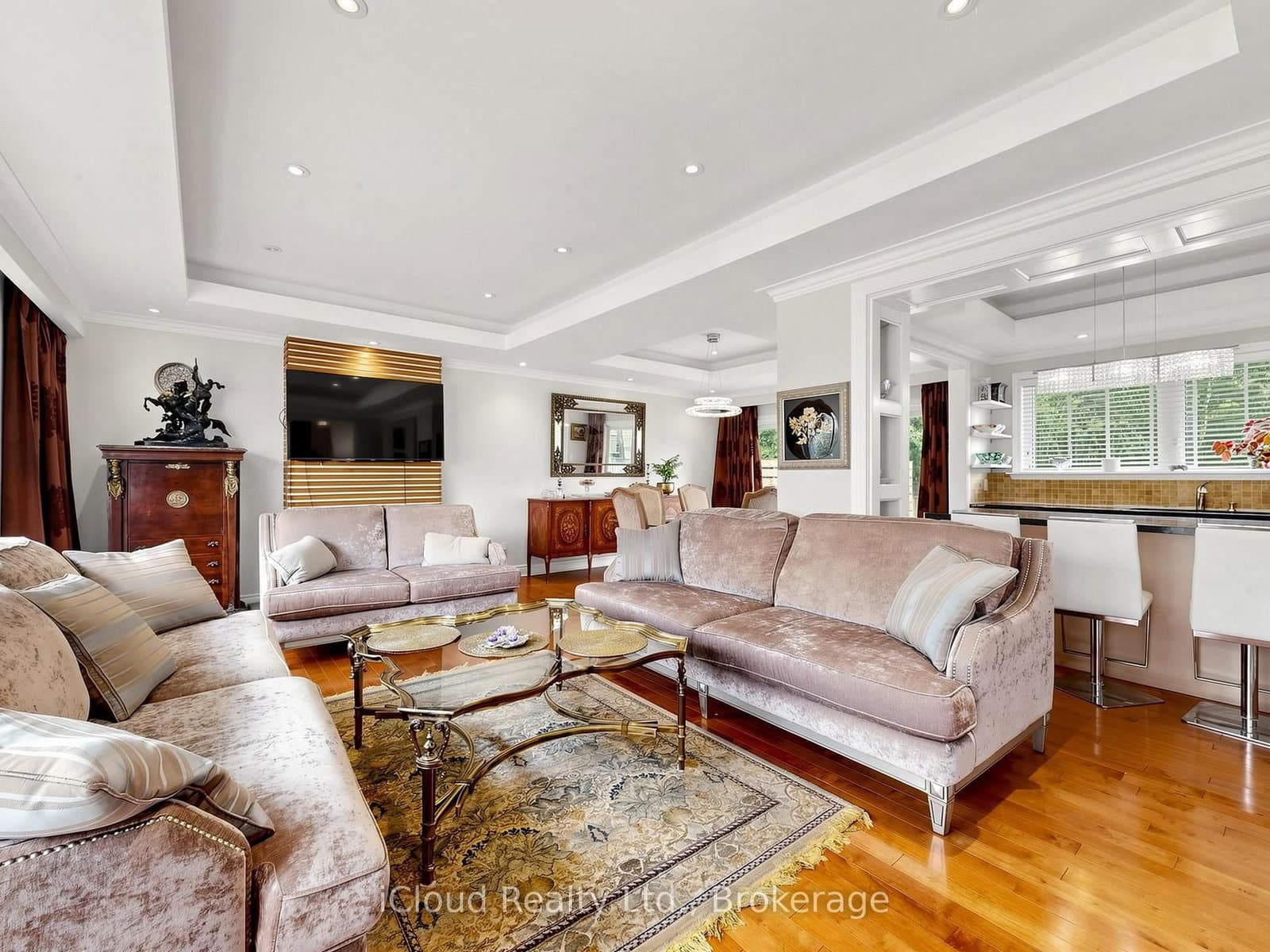164 Munro Boulevard thumbnail 6