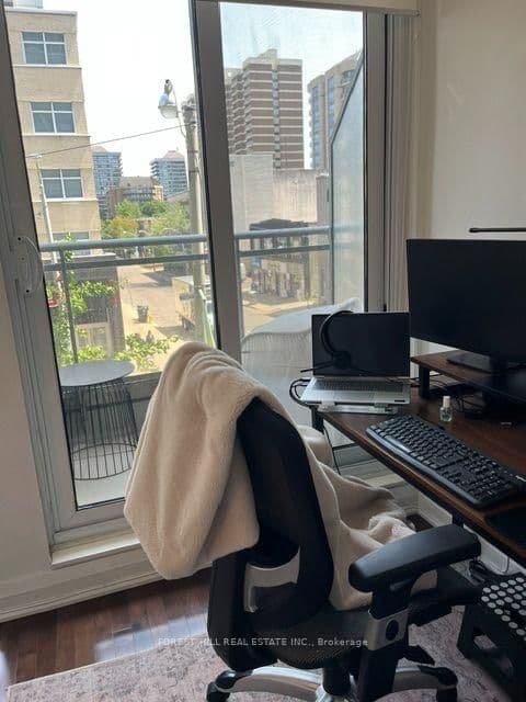 1430 Yonge Street, Unit 203 thumbnail 4