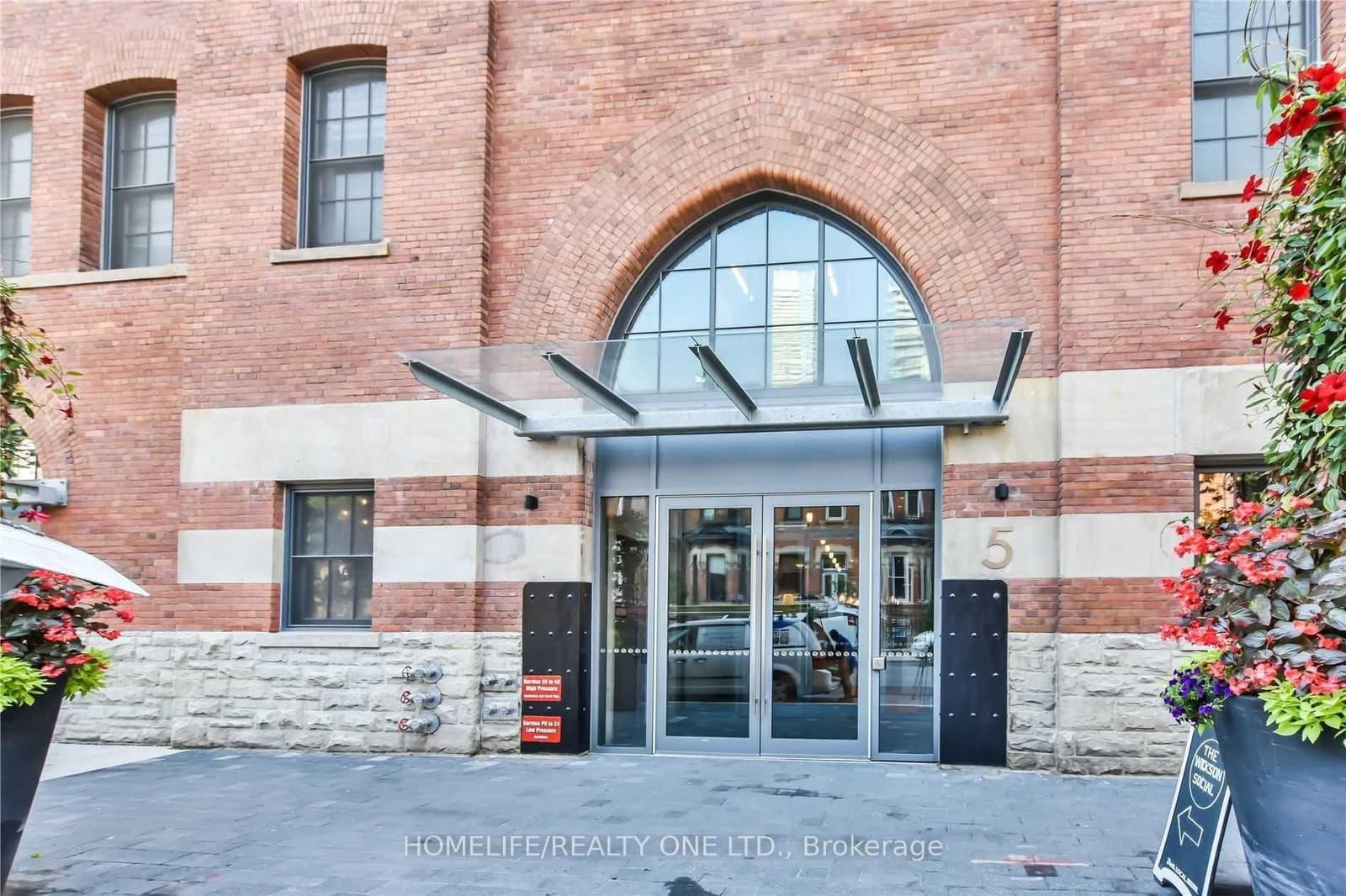 5 St Joseph Street, Unit 217 thumbnail 2
